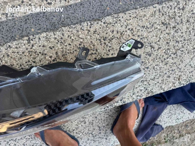 Десен фар KOITO Тойота Ярис Toypta Yaris 2023 само за 300лв. броя 81170-K0060, снимка 11 - Части - 51141870