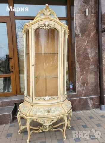 Италианска барокова витрина 025