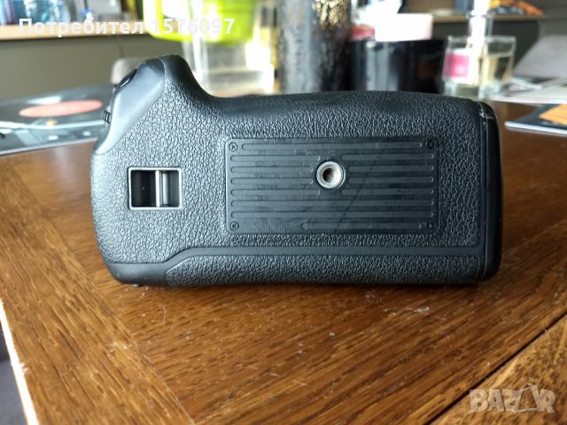 Canon BG-E16 Battery Grip / грип за батерии LP-E6N или AA за фотоапарат EOS 7D Mark II, снимка 6 - Батерии, зарядни - 45944227