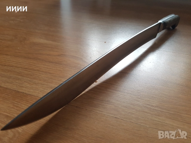 Каракулак ятагановиден нож