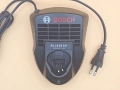 Bosch AL 1115 CV зарядно устройство 10.8/12V, снимка 1