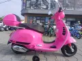 VESPA Акумулаторен мотор голям Vespa GTS Super Розов, снимка 11