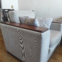 Фотьойл / Кресло с дървени подлакътници , снимка 1 - Дивани и мека мебел - 45053162