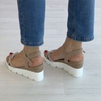 Леки и удобни ежедневни дамски сандали за всекидневен шик., снимка 3 - Дамски ежедневни обувки - 45197240
