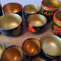 Лот от 12 руски дървени чаши Хохлома и 18 руски лъжици Хохлома, снимка 7 - Прибори за хранене, готвене и сервиране - 45306883
