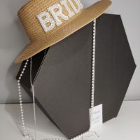Дамска лятна шапка със синджир. Bride , снимка 1 - Шапки - 45355152