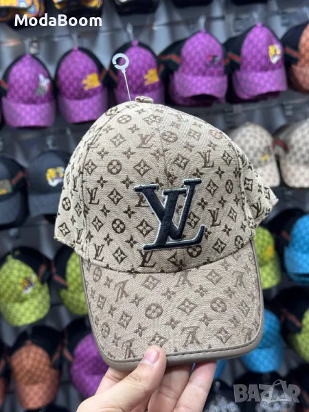 Louis Vuitton унисекс шапки с козирка Различни цветове , снимка 1