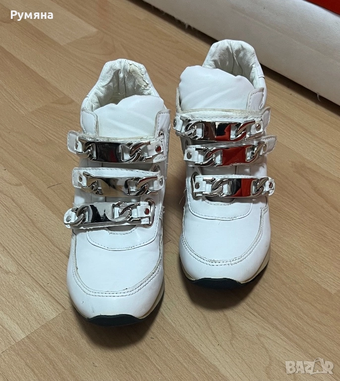 Боти с катарами, снимка 1