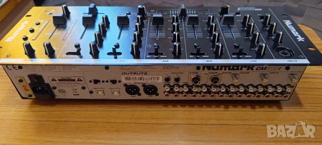 Смесителен пулт / Мишпулт NUMARK, снимка 4 - Ресийвъри, усилватели, смесителни пултове - 53958223
