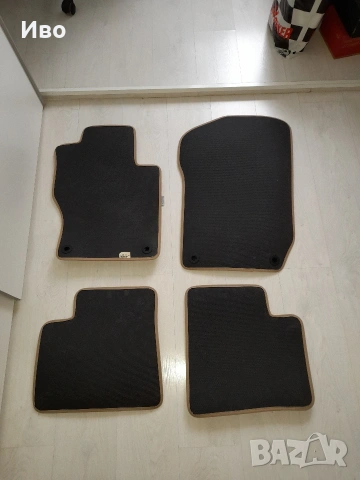 Бежови мокетни стелки за Мерцедес/Mercedes МЛ 164/ML 164 Като нови!!! 75 евро! , снимка 2 - Аксесоари и консумативи - 53902394