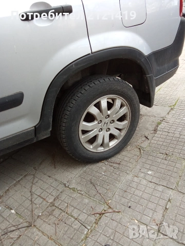 Продавам 16 цола джанти с гуми 