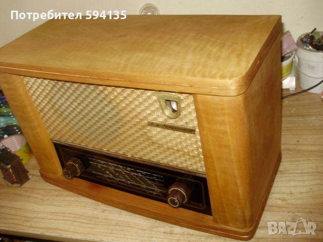 Старинно радио, снимка 4 - Антикварни и старинни предмети - 45325419