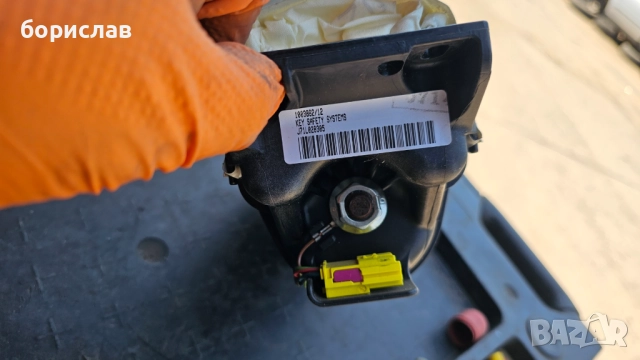Преден десен airbag audi Q7 , снимка 5 - Части - 51705315