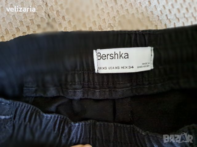 Панталон Bershka XS размер, снимка 2 - Панталони - 45812792