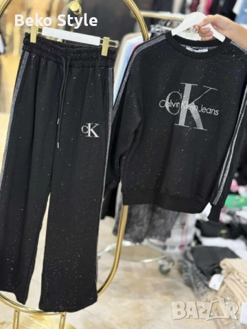 Дамски памучен спортен екип Calvin Klein обсипан с камъчета