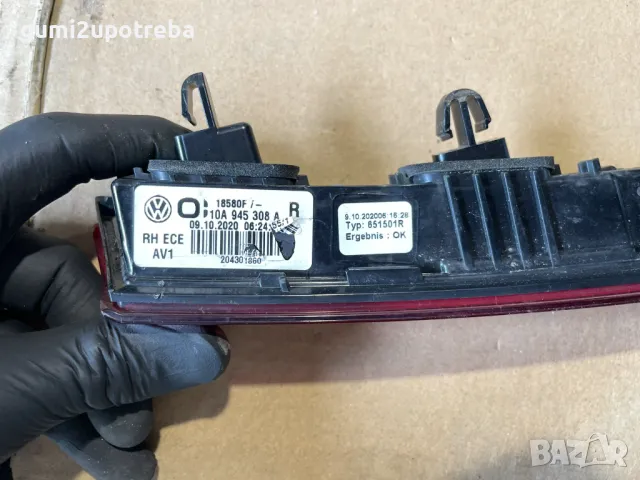 Светлоотразител Десен на Багажник 10A945308A VW ID.3 E11 pro, снимка 4 - Части - 49923861