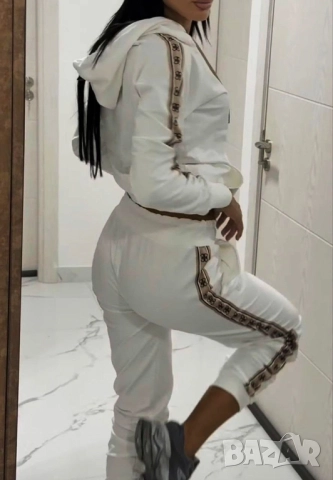 дамски екипи guess суичър и долнище 