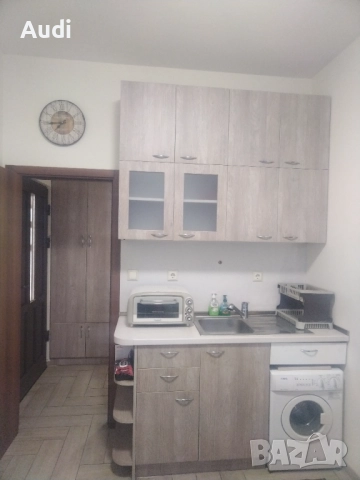 Собственик дава под наем обзаведена партерна боксионера. гв. Варна кв. Колхозен пазар Площад Лаврент, снимка 11 - Апартаменти - 51925770