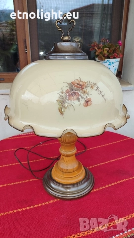 Красива голяма настолна лампа с голяма куполна стъкленица с флорални мотиви , снимка 4 - Настолни лампи - 52747719