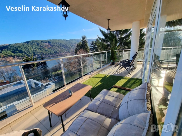 ПРОДАВА СЕ АПАРТАМЕНТ НАД ЕЗЕРОТО С ПОДЗЕМНО ПАРКОМЯСТО! ДИРЕКТНО ОТ СОБСТВЕНИК - БЕЗ КОМИСИОННИ!, снимка 8 - Апартаменти - 52790184