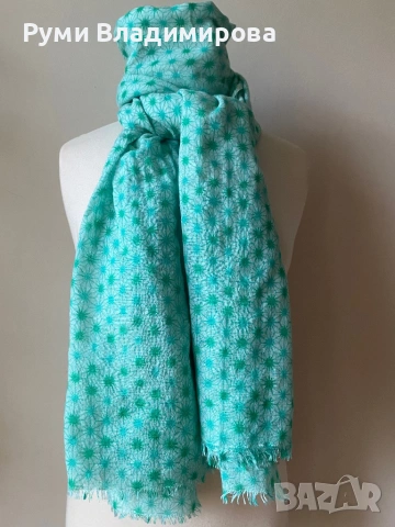 Бял шал с лилави мотиви Beck Sondergaard, с 50 % вълна и 50 % коприна, снимка 10 - Шалове - 52821233