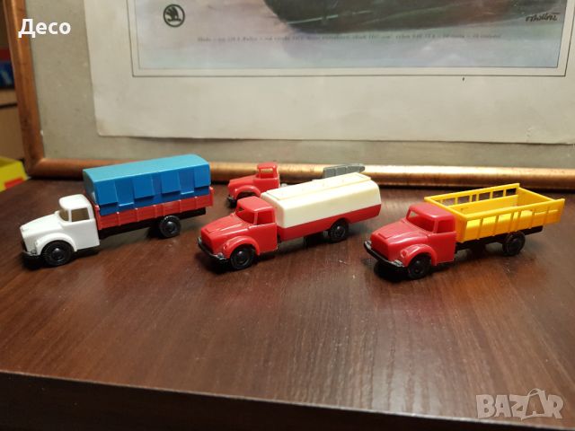 Стари пластмасови камиони за макети, диорами., снимка 5 - Колекции - 45369281