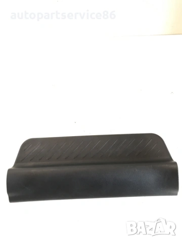 Задна лява вътрешна лайсна на врата за Mazda 3 1.6 16V (2005) BP4K68740, снимка 2 - Части - 53670694