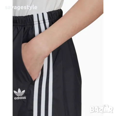 Дамски къси панталони ADIDAS Originals Adicolor Classics Ripstop Long Shorts Black, снимка 4 - Къси панталони и бермуди - 48940804