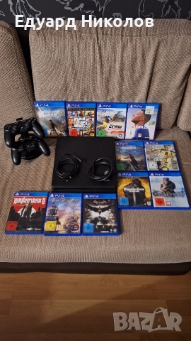 Playstation 4 slim + 11 игри и 2 джойстика с поставка за зареждане
