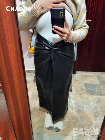 Чисто нова черна дълга лъскава кожена пола "Zara" / "Зара", размер L, снимка 4 - Поли - 52414264