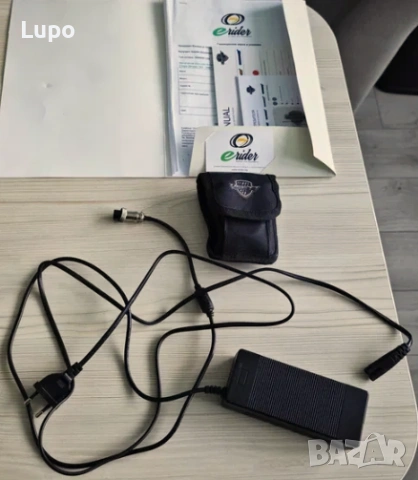 Продавам електрическа тротинетка Vsett 8, снимка 6 - Други спортове - 53706558