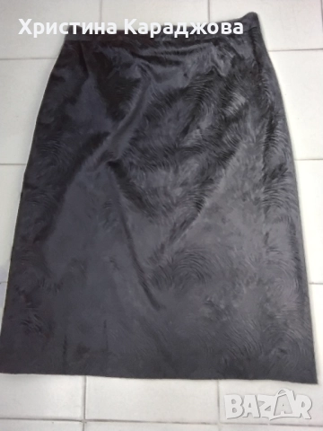 Елегантна черна права пола, снимка 2 - Поли - 51779215