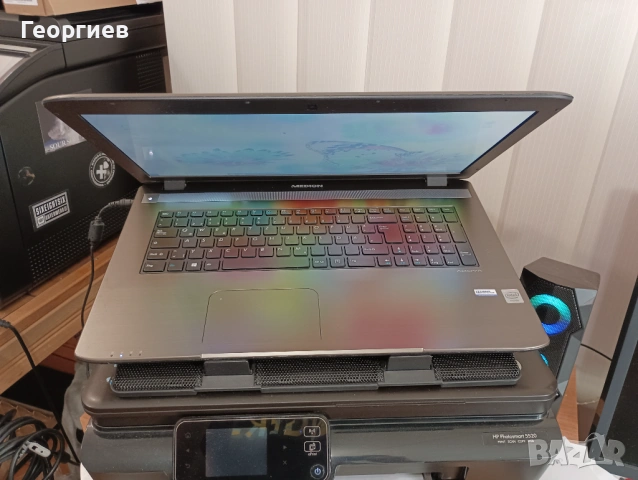 Лаптоп Medion Akoya E7225 / 17,3", снимка 4 - Лаптопи за дома - 54103790