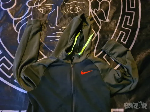 Nike dry-fit-оригинално горнище/суичьр размер-М, снимка 1 - Спортни дрехи, екипи - 47733916