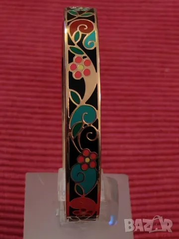 Дамска емайлирана гривна от титаниева стомана. , снимка 2 - Гривни - 50323102