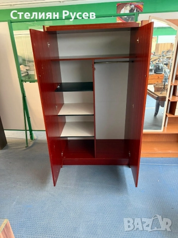 021111  двукрилен  гардероб 180/107см цена 295 лв или 150,83евро    смр -180см висок, 107, снимка 4 - Гардероби - 52280853