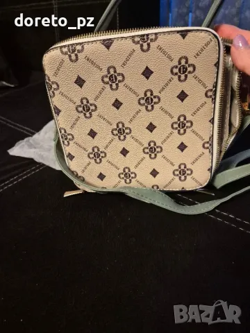 Продавам дамска чанта , снимка 5 - Чанти - 49993904