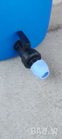 Дебелостенни бидони 2,5мм /220 литр с кран + бърза връзка пригодени за капково напояване и летен душ, снимка 3 - Напояване - 46777490