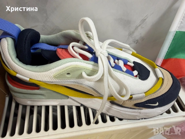 Дамски маратонки Nike air max furyoda, снимка 2 - Маратонки - 54217573