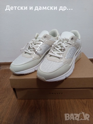 Дамски маратонки Cruyff 39 номер Нови , снимка 2 - Маратонки - 53691859
