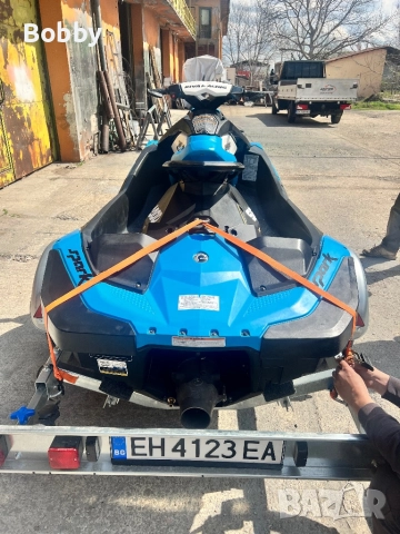 Джет Seadoo Spark Trixx 2up, снимка 6 - Воден транспорт - 52400625