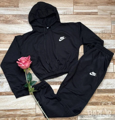 дамски екипи найк