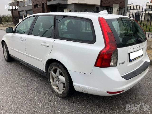 Volvo V50 1.6 D 110кс, снимка 3 - Автомобили и джипове - 54105186