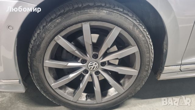 Зимни гуми Michelin 235/45 R18 98V. , снимка 2 - Гуми и джанти - 46154333