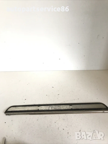 Предна дясна прагова лайсна хром за Peugeot 407 1.6 HDI (2005), снимка 2 - Части - 53734519