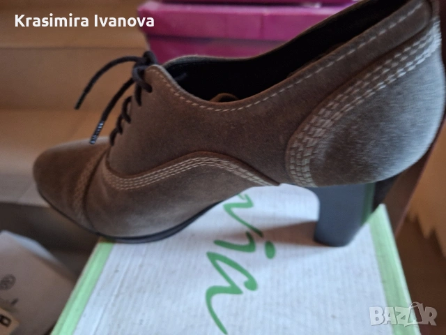 нови обувки естествен велур цвят сив, снимка 3 - Дамски ежедневни обувки - 54209392