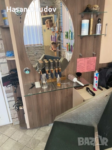 Фризьорско оборудване-работни плотове, снимка 3 - Фризьорски принадлежности - 52085618