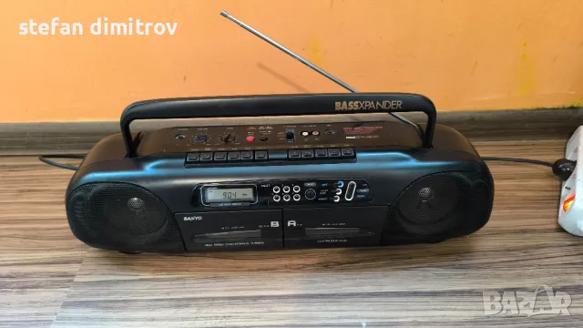 SANYO BASSXPANDER M W748L, снимка 2 - Радиокасетофони, транзистори - 47196408