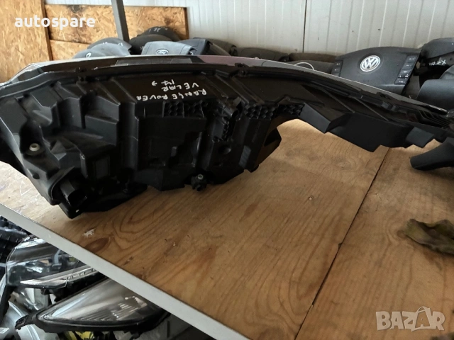 Десен Фар фарове Land Rover Range Rover Velar Рейнж Ровър Велар far Full LED. , снимка 4 - Части - 53244380