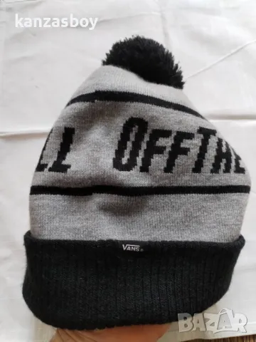 Vans Off Wall Pom Beanie - страхотна зимна шапка КАТО НОВА, снимка 6 - Шапки - 48786596